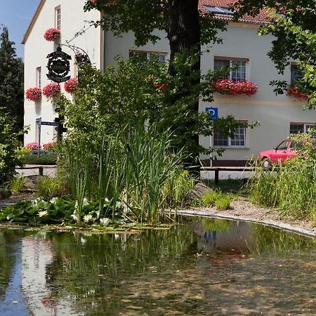 Hotel & Gasthaus Zum Eichenkranz Luckenwalde Esterno foto