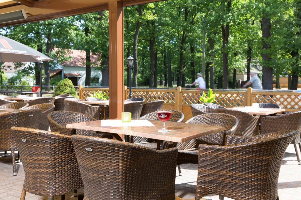 Hotel & Gasthaus Zum Eichenkranz Luckenwalde Esterno foto
